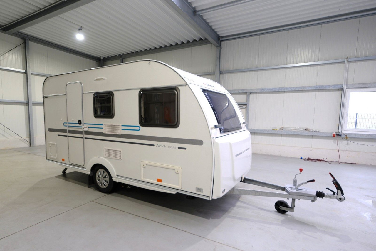Adria Aviva 400 PS/Festbett/Seitensitzgruppe/Mover - Asuntovaunu: kuva Adria Aviva 400 PS/Festbett/Seitensitzgruppe/Mover - Asuntovaunu Adria Aviva 400 PS/Festbett/Seitensitzgruppe/Mover - Asuntovaunu: kuva Adria Aviva 400 PS/Festbett/Seitensitzgruppe/Mover - Asuntovaunu
