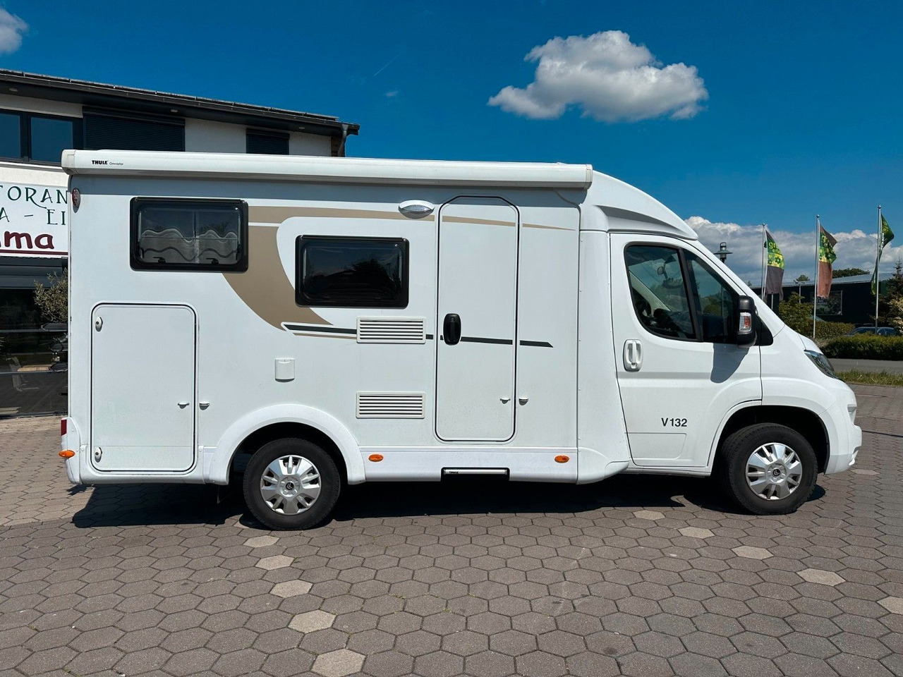 Carado V 132/Festbett/Garage/Klima/Markise/Finanzierung - Puoli-integroitu asuntoauto: kuva Carado V 132/Festbett/Garage/Klima/Markise/Finanzierung - Puoli-integroitu asuntoauto Carado V 132/Festbett/Garage/Klima/Markise/Finanzierung - Puoli-integroitu asuntoauto: kuva Carado V 132/Festbett/Garage/Klima/Markise/Finanzierung - Puoli-integroitu asuntoauto