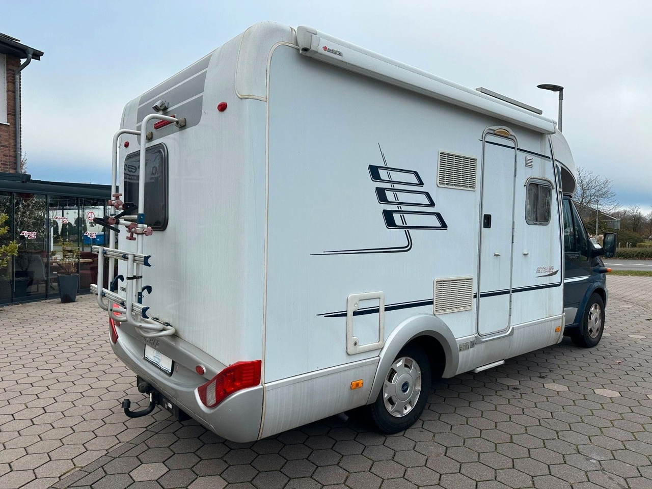 HYMER / ERIBA / HYMERCAR TRAMP T 572 CL/Festbett/Klima/Markise HYMER / ERIBA / HYMERCAR TRAMP T 572 CL/Festbett/Klima/Markise - Puoli-integroitu asuntoauto: kuva HYMER / ERIBA / HYMERCAR TRAMP T 572 CL/Festbett/Klima/Markise HYMER / ERIBA / HYMERCAR TRAMP T 572 CL/Festbett/Klima/Markise - Puoli-integroitu asuntoauto HYMER / ERIBA / HYMERCAR TRAMP T 572 CL/Festbett/Klima/Markise HYMER / ERIBA / HYMERCAR TRAMP T 572 CL/Festbett/Klima/Markise - Puoli-integroitu asuntoauto: kuva HYMER / ERIBA / HYMERCAR TRAMP T 572 CL/Festbett/Klima/Markise HYMER / ERIBA / HYMERCAR TRAMP T 572 CL/Festbett/Klima/Markise - Puoli-integroitu asuntoauto