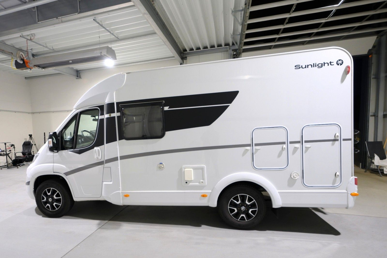 Sunlight V 60 Adventure Edition/Festbett/Garage/Klima/TOP - Puoli-integroitu asuntoauto: kuva Sunlight V 60 Adventure Edition/Festbett/Garage/Klima/TOP - Puoli-integroitu asuntoauto Sunlight V 60 Adventure Edition/Festbett/Garage/Klima/TOP - Puoli-integroitu asuntoauto: kuva Sunlight V 60 Adventure Edition/Festbett/Garage/Klima/TOP - Puoli-integroitu asuntoauto