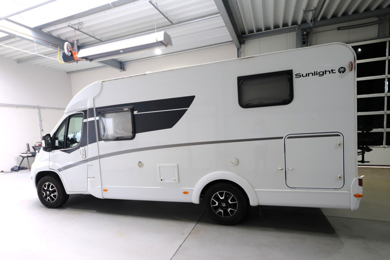 Sunlight V 66 Adventure Edition/Einzelbetten/Garage/Klima - Puoli-integroitu asuntoauto: kuva Sunlight V 66 Adventure Edition/Einzelbetten/Garage/Klima - Puoli-integroitu asuntoauto Sunlight V 66 Adventure Edition/Einzelbetten/Garage/Klima - Puoli-integroitu asuntoauto: kuva Sunlight V 66 Adventure Edition/Einzelbetten/Garage/Klima - Puoli-integroitu asuntoauto