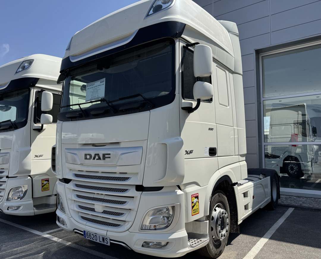 DAF XF 480 - Vetopöytäauto: kuva DAF XF 480 - Vetopöytäauto DAF XF 480 - Vetopöytäauto: kuva DAF XF 480 - Vetopöytäauto