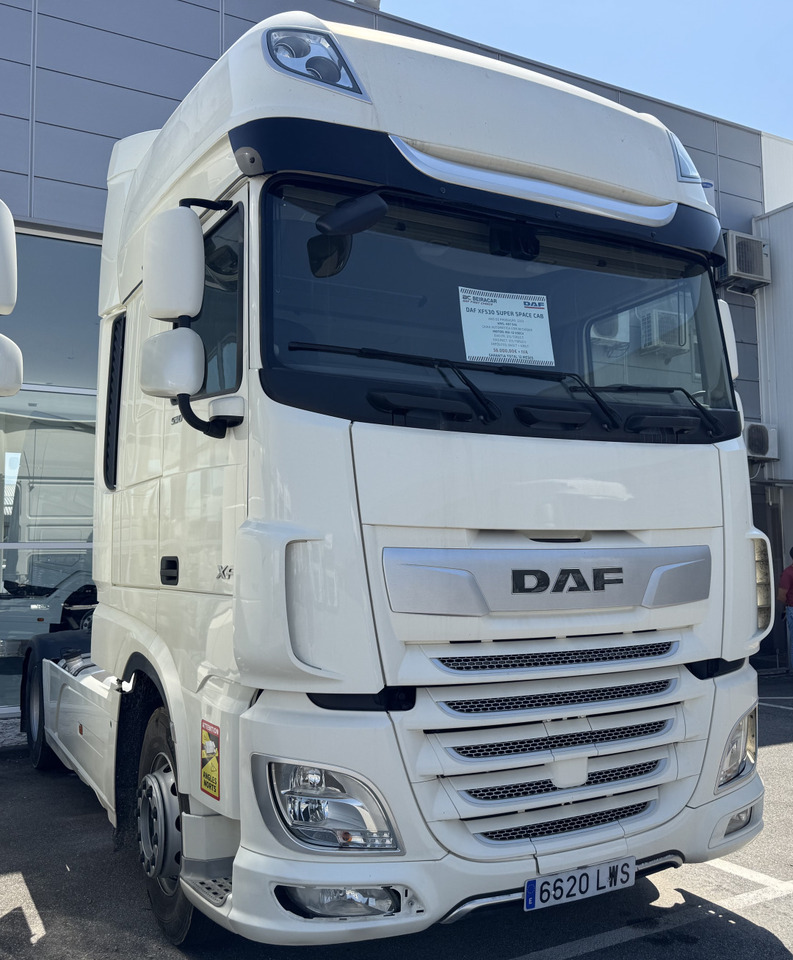 DAF XF 480 - Vetopöytäauto: kuva DAF XF 480 - Vetopöytäauto DAF XF 480 - Vetopöytäauto: kuva DAF XF 480 - Vetopöytäauto