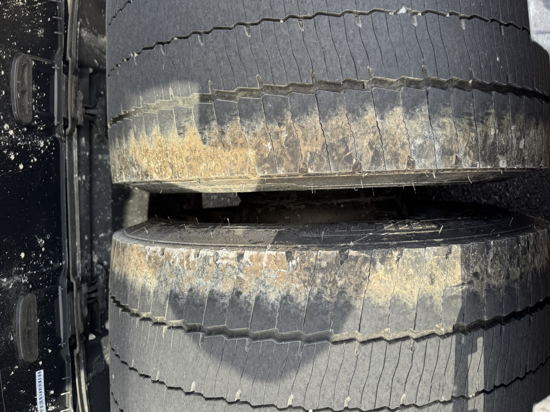 Vetopöytäauto DAF XF 530 Super Space Cab: kuva Vetopöytäauto DAF XF 530 Super Space Cab