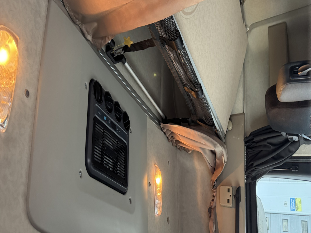 Mercedes Actros 510 1851 - Vetopöytäauto: kuva Mercedes Actros 510 1851 - Vetopöytäauto Mercedes Actros 510 1851 - Vetopöytäauto: kuva Mercedes Actros 510 1851 - Vetopöytäauto