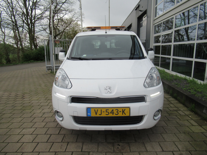 Peugeot Partner Full Electric Venturi Origin 3-Zit / Seat - Pieni pakettiauto, Sähköpakettiauto: kuva Peugeot Partner Full Electric Venturi Origin 3-Zit / Seat - Pieni pakettiauto, Sähköpakettiauto Peugeot Partner Full Electric Venturi Origin 3-Zit / Seat - Pieni pakettiauto, Sähköpakettiauto: kuva Peugeot Partner Full Electric Venturi Origin 3-Zit / Seat - Pieni pakettiauto, Sähköpakettiauto