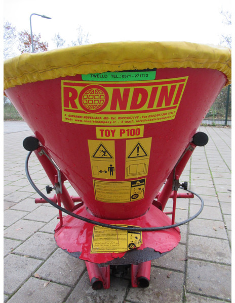 Rondini Toy P100 Kunstmest / Zout - Strooier - Hiekoitin: kuva Rondini Toy P100 Kunstmest / Zout - Strooier - Hiekoitin Rondini Toy P100 Kunstmest / Zout - Strooier - Hiekoitin: kuva Rondini Toy P100 Kunstmest / Zout - Strooier - Hiekoitin