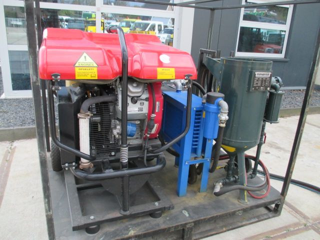 Rotair / Flirok MOBIELE ZAND Straal unit Graffiti Cleaner - Siivouskone: kuva Rotair / Flirok MOBIELE ZAND Straal unit Graffiti Cleaner - Siivouskone Rotair / Flirok MOBIELE ZAND Straal unit Graffiti Cleaner - Siivouskone: kuva Rotair / Flirok MOBIELE ZAND Straal unit Graffiti Cleaner - Siivouskone