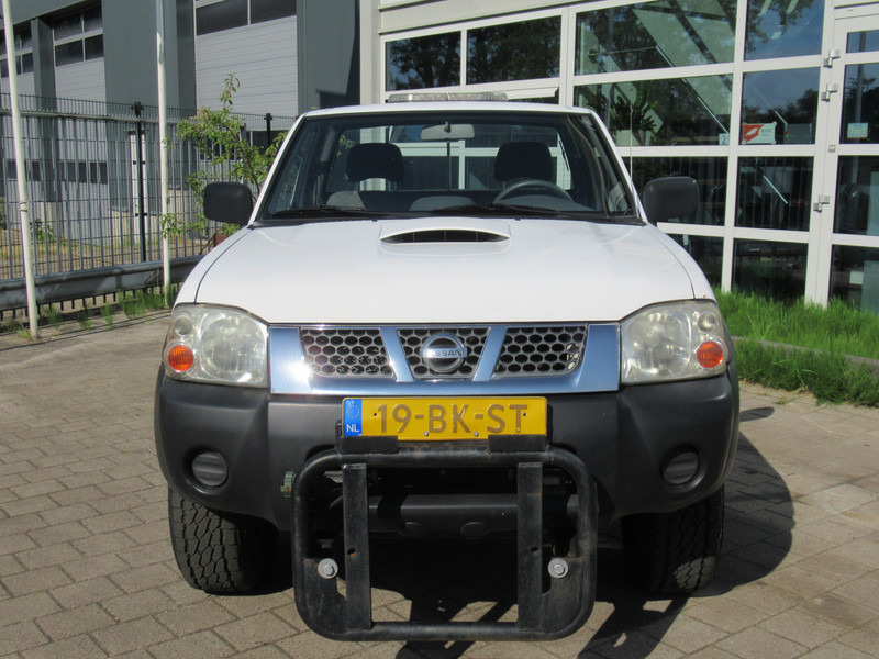 Nissan Navara 2.5 DTi King Cab 4-L.Lux. 1,5CAB PICK-UP - Tavara-auto: kuva Nissan Navara 2.5 DTi King Cab 4-L.Lux. 1,5CAB PICK-UP - Tavara-auto Nissan Navara 2.5 DTi King Cab 4-L.Lux. 1,5CAB PICK-UP - Tavara-auto: kuva Nissan Navara 2.5 DTi King Cab 4-L.Lux. 1,5CAB PICK-UP - Tavara-auto
