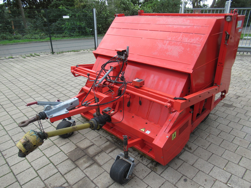 Wiedenmann Super 400 1.7M Klepelmaaier / Opvang / Verticuteer / Veeg - Puutarhajyrsin: kuva Wiedenmann Super 400 1.7M Klepelmaaier / Opvang / Verticuteer / Veeg - Puutarhajyrsin Wiedenmann Super 400 1.7M Klepelmaaier / Opvang / Verticuteer / Veeg - Puutarhajyrsin: kuva Wiedenmann Super 400 1.7M Klepelmaaier / Opvang / Verticuteer / Veeg - Puutarhajyrsin