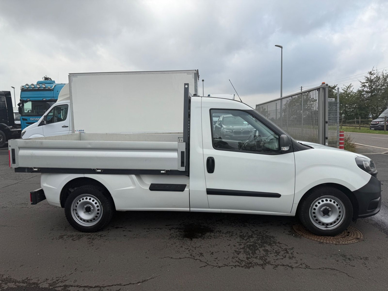 Fiat Doblò / Doblo Work Up Pritsche/Pick up/ AHK - Avolava pakettiauto: kuva Fiat Doblò / Doblo Work Up Pritsche/Pick up/ AHK - Avolava pakettiauto Fiat Doblò / Doblo Work Up Pritsche/Pick up/ AHK - Avolava pakettiauto: kuva Fiat Doblò / Doblo Work Up Pritsche/Pick up/ AHK - Avolava pakettiauto