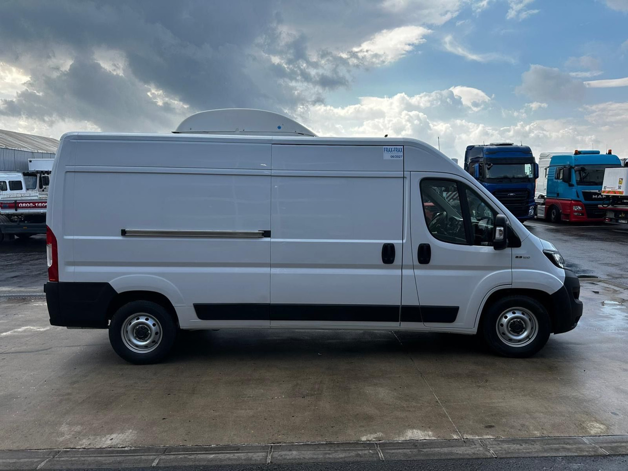 Fiat Ducato Isberg Pharma-Kühler -30°C/4°C/22°C - Kylmäauto: kuva Fiat Ducato Isberg Pharma-Kühler -30°C/4°C/22°C - Kylmäauto Fiat Ducato Isberg Pharma-Kühler -30°C/4°C/22°C - Kylmäauto: kuva Fiat Ducato Isberg Pharma-Kühler -30°C/4°C/22°C - Kylmäauto