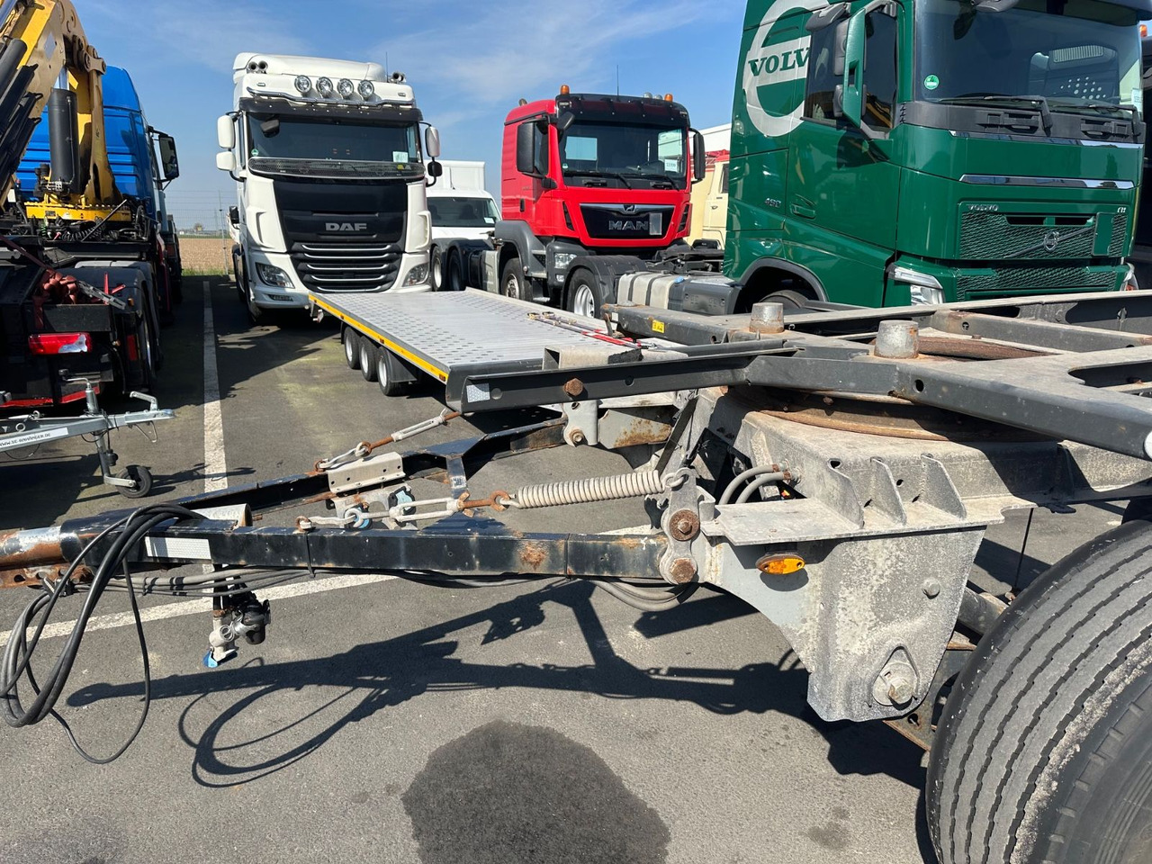 Fliegl ZWP 180 *Reifen TOP* - Konttialus/ Vaihtokuormatilat perävaunu: kuva Fliegl ZWP 180 *Reifen TOP* - Konttialus/ Vaihtokuormatilat perävaunu Fliegl ZWP 180 *Reifen TOP* - Konttialus/ Vaihtokuormatilat perävaunu: kuva Fliegl ZWP 180 *Reifen TOP* - Konttialus/ Vaihtokuormatilat perävaunu
