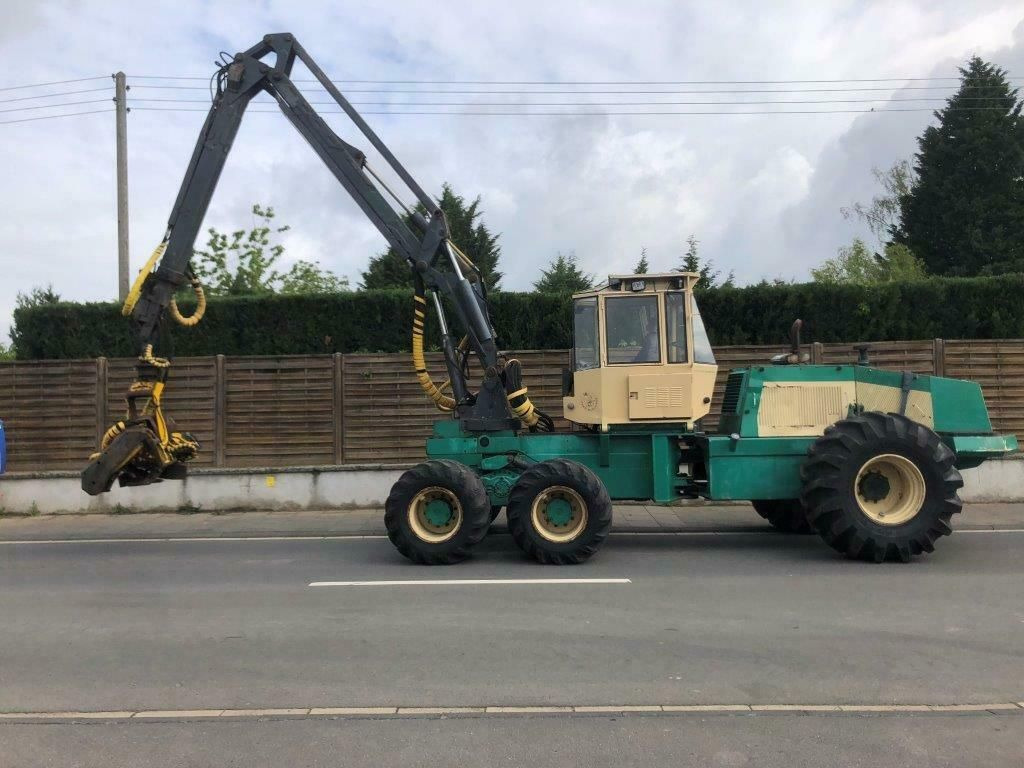 Harvester UTC 2665 inklusive Aggregat - Harvesteri: kuva Harvester UTC 2665 inklusive Aggregat - Harvesteri Harvester UTC 2665 inklusive Aggregat - Harvesteri: kuva Harvester UTC 2665 inklusive Aggregat - Harvesteri