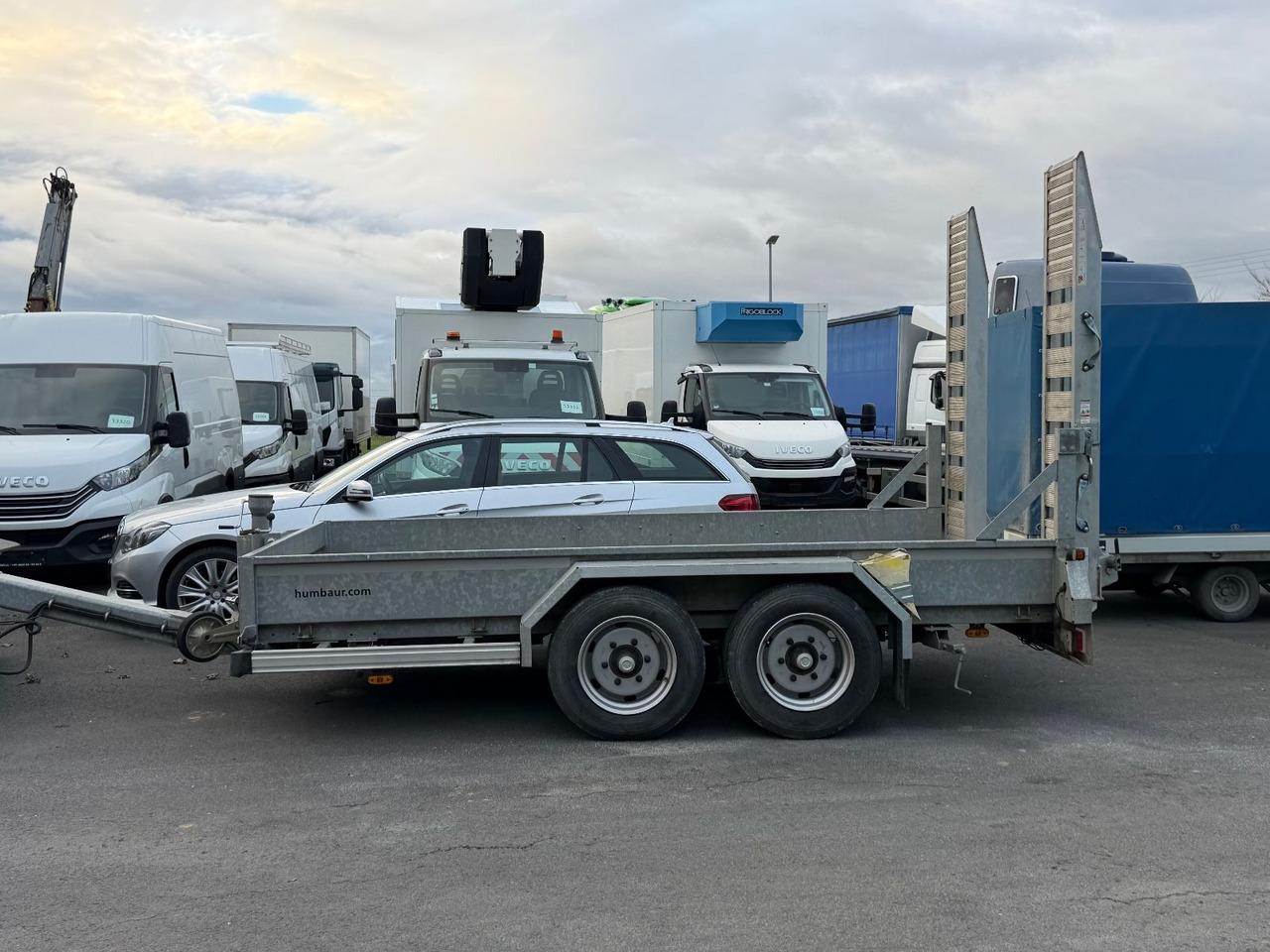 Humbaur Tandem-Tieflader HS 654020 TA-BS, Rampen, 4,9NL - Apuvaunu perävaunu: kuva Humbaur Tandem-Tieflader HS 654020 TA-BS, Rampen, 4,9NL - Apuvaunu perävaunu Humbaur Tandem-Tieflader HS 654020 TA-BS, Rampen, 4,9NL - Apuvaunu perävaunu: kuva Humbaur Tandem-Tieflader HS 654020 TA-BS, Rampen, 4,9NL - Apuvaunu perävaunu