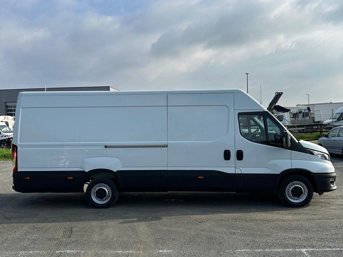 Iveco Daily 35S14 *MAXI* Radstand 4100*Kamera*TOP - Pakettiauto: kuva Iveco Daily 35S14 *MAXI* Radstand 4100*Kamera*TOP - Pakettiauto Iveco Daily 35S14 *MAXI* Radstand 4100*Kamera*TOP - Pakettiauto: kuva Iveco Daily 35S14 *MAXI* Radstand 4100*Kamera*TOP - Pakettiauto