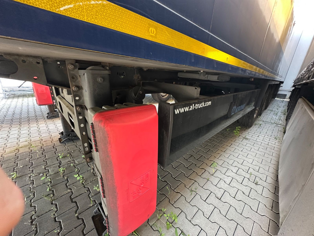 Krone Thermoking/ SD TKS/ SLXi300 - Refrigeraattori puoliperävaunu: kuva Krone Thermoking/ SD TKS/ SLXi300 - Refrigeraattori puoliperävaunu Krone Thermoking/ SD TKS/ SLXi300 - Refrigeraattori puoliperävaunu: kuva Krone Thermoking/ SD TKS/ SLXi300 - Refrigeraattori puoliperävaunu
