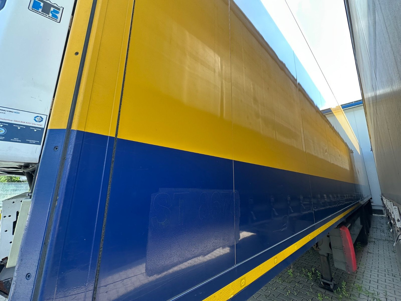 Krone Thermoking/ SD TKS/ SLXi300 - Refrigeraattori puoliperävaunu: kuva Krone Thermoking/ SD TKS/ SLXi300 - Refrigeraattori puoliperävaunu Krone Thermoking/ SD TKS/ SLXi300 - Refrigeraattori puoliperävaunu: kuva Krone Thermoking/ SD TKS/ SLXi300 - Refrigeraattori puoliperävaunu