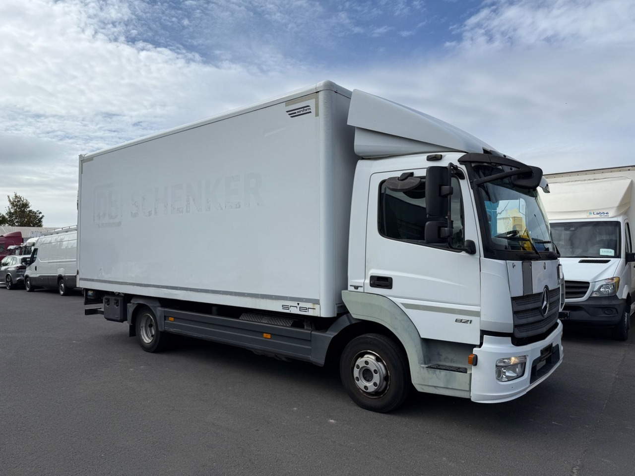 Mercedes-Benz Atego 3 4x2 821 4x2 LBW / Ahk. / Palfinger / 6m - Jakeluauto: kuva Mercedes-Benz Atego 3 4x2 821 4x2 LBW / Ahk. / Palfinger / 6m - Jakeluauto Mercedes-Benz Atego 3 4x2 821 4x2 LBW / Ahk. / Palfinger / 6m - Jakeluauto: kuva Mercedes-Benz Atego 3 4x2 821 4x2 LBW / Ahk. / Palfinger / 6m - Jakeluauto