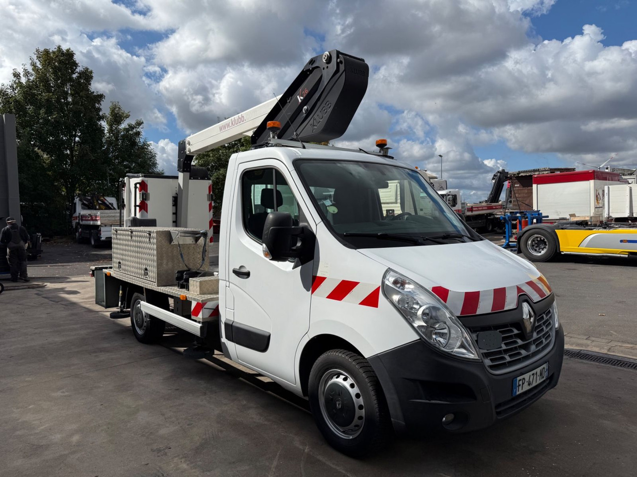 Renault Master III Steiger Klubb K26 / 11,2m / 200Kg - Itsekulkevat henkilönostimet: kuva Renault Master III Steiger Klubb K26 / 11,2m / 200Kg - Itsekulkevat henkilönostimet Renault Master III Steiger Klubb K26 / 11,2m / 200Kg - Itsekulkevat henkilönostimet: kuva Renault Master III Steiger Klubb K26 / 11,2m / 200Kg - Itsekulkevat henkilönostimet