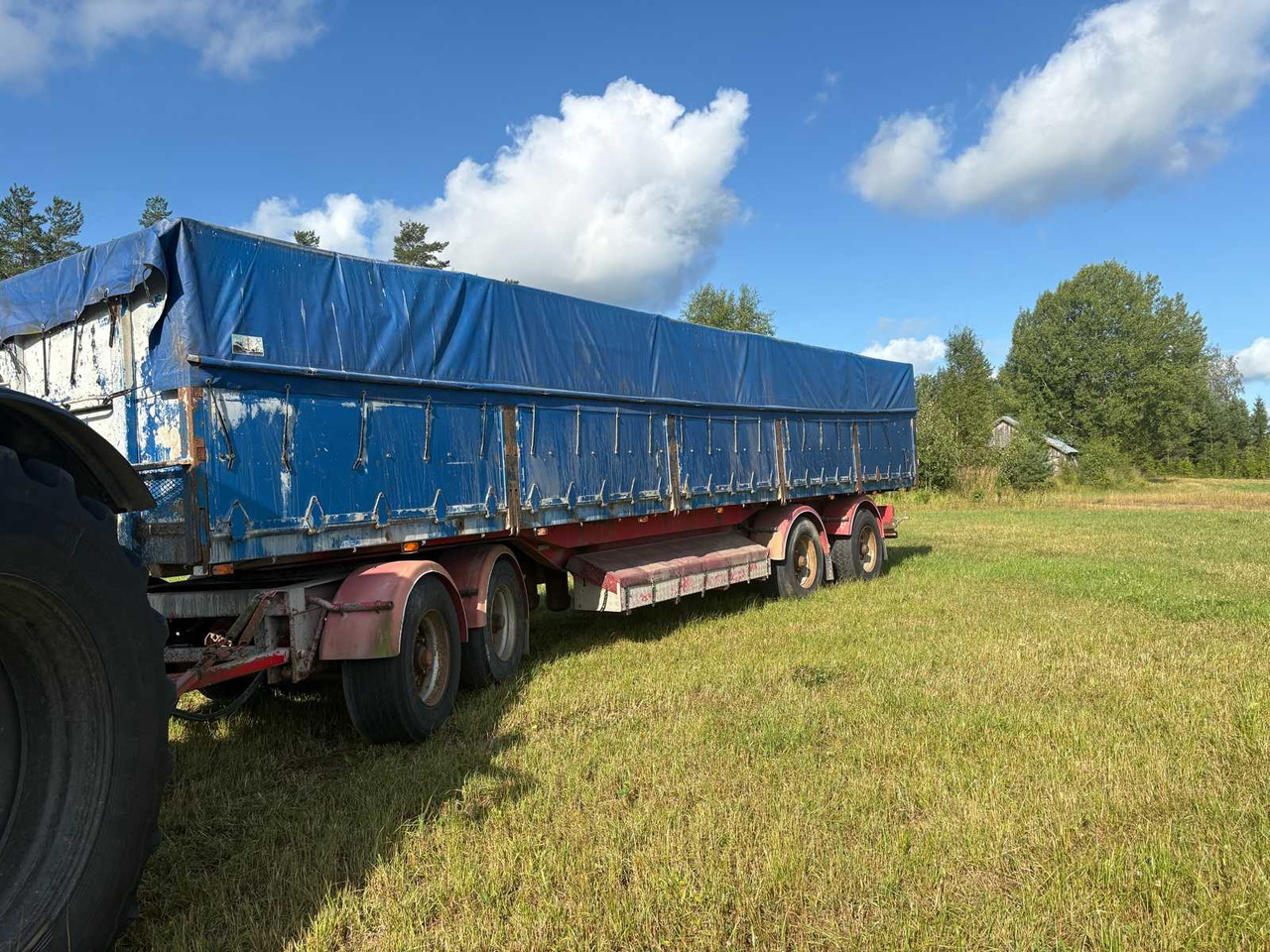 Tipper trailer EK-Koivu with tarpaulin - Kippiauto perävaunu: kuva Tipper trailer EK-Koivu with tarpaulin - Kippiauto perävaunu Tipper trailer EK-Koivu with tarpaulin - Kippiauto perävaunu: kuva Tipper trailer EK-Koivu with tarpaulin - Kippiauto perävaunu
