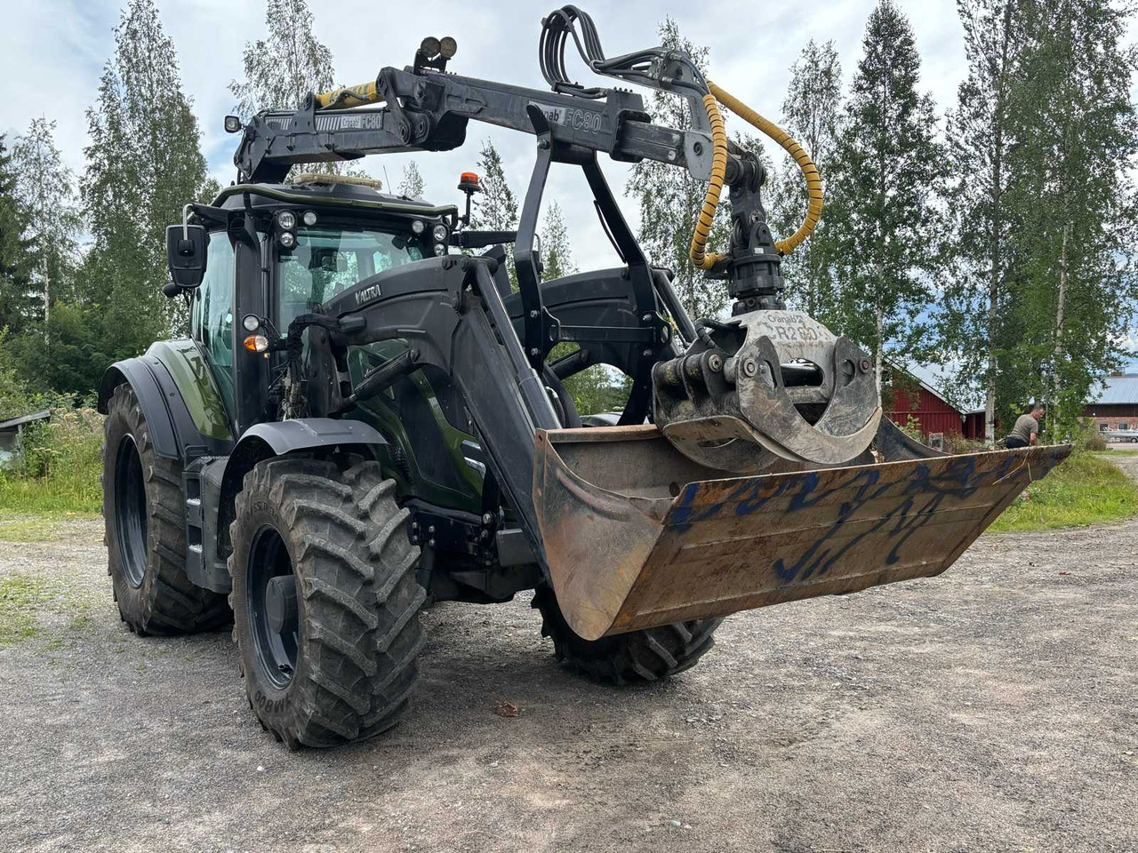Tractor Valtra T195 Versu Powershift - Traktori: kuva Tractor Valtra T195 Versu Powershift - Traktori Tractor Valtra T195 Versu Powershift - Traktori: kuva Tractor Valtra T195 Versu Powershift - Traktori
