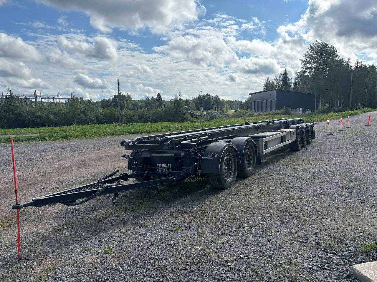 Trailer Jyki V52-W0 - Peräkärry: kuva Trailer Jyki V52-W0 - Peräkärry Trailer Jyki V52-W0 - Peräkärry: kuva Trailer Jyki V52-W0 - Peräkärry