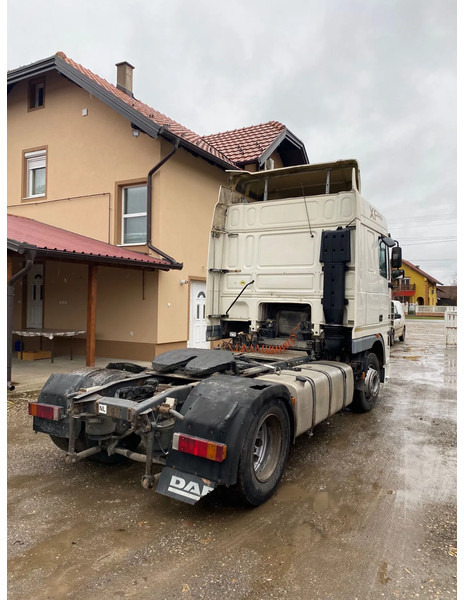 DAF XF 95.480 - Vetopöytäauto: kuva DAF XF 95.480 - Vetopöytäauto DAF XF 95.480 - Vetopöytäauto: kuva DAF XF 95.480 - Vetopöytäauto