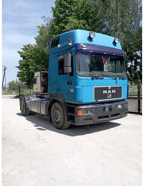 MAN 19.414 F2000 - Vetopöytäauto: kuva MAN 19.414 F2000 - Vetopöytäauto MAN 19.414 F2000 - Vetopöytäauto: kuva MAN 19.414 F2000 - Vetopöytäauto