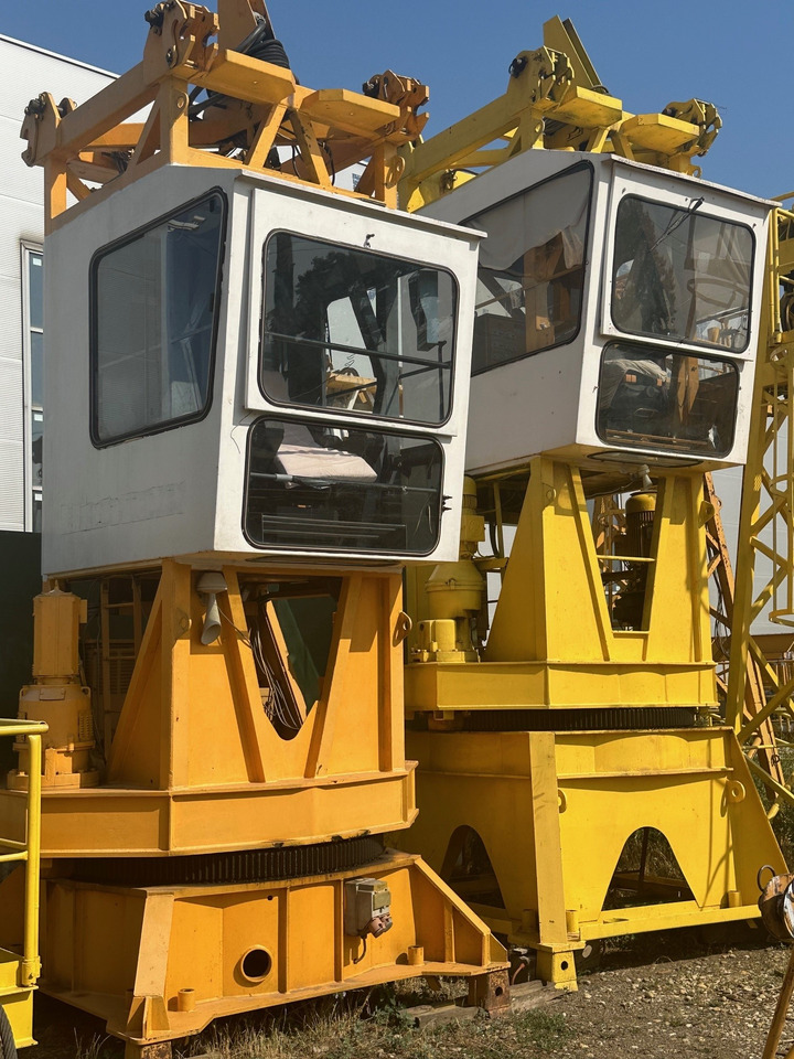 LIEBHERR 180 EC-H10 - Torninosturi: kuva LIEBHERR 180 EC-H10 - Torninosturi LIEBHERR 180 EC-H10 - Torninosturi: kuva LIEBHERR 180 EC-H10 - Torninosturi