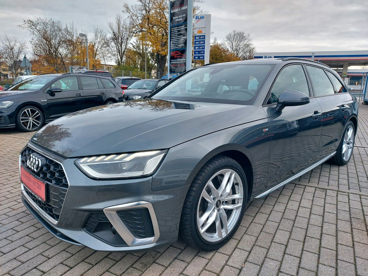 Audi A4 Avant 50 TDI Quattro S-Line Pano ACC Radar - Farmari: kuva Audi A4 Avant 50 TDI Quattro S-Line Pano ACC Radar - Farmari Audi A4 Avant 50 TDI Quattro S-Line Pano ACC Radar - Farmari: kuva Audi A4 Avant 50 TDI Quattro S-Line Pano ACC Radar - Farmari