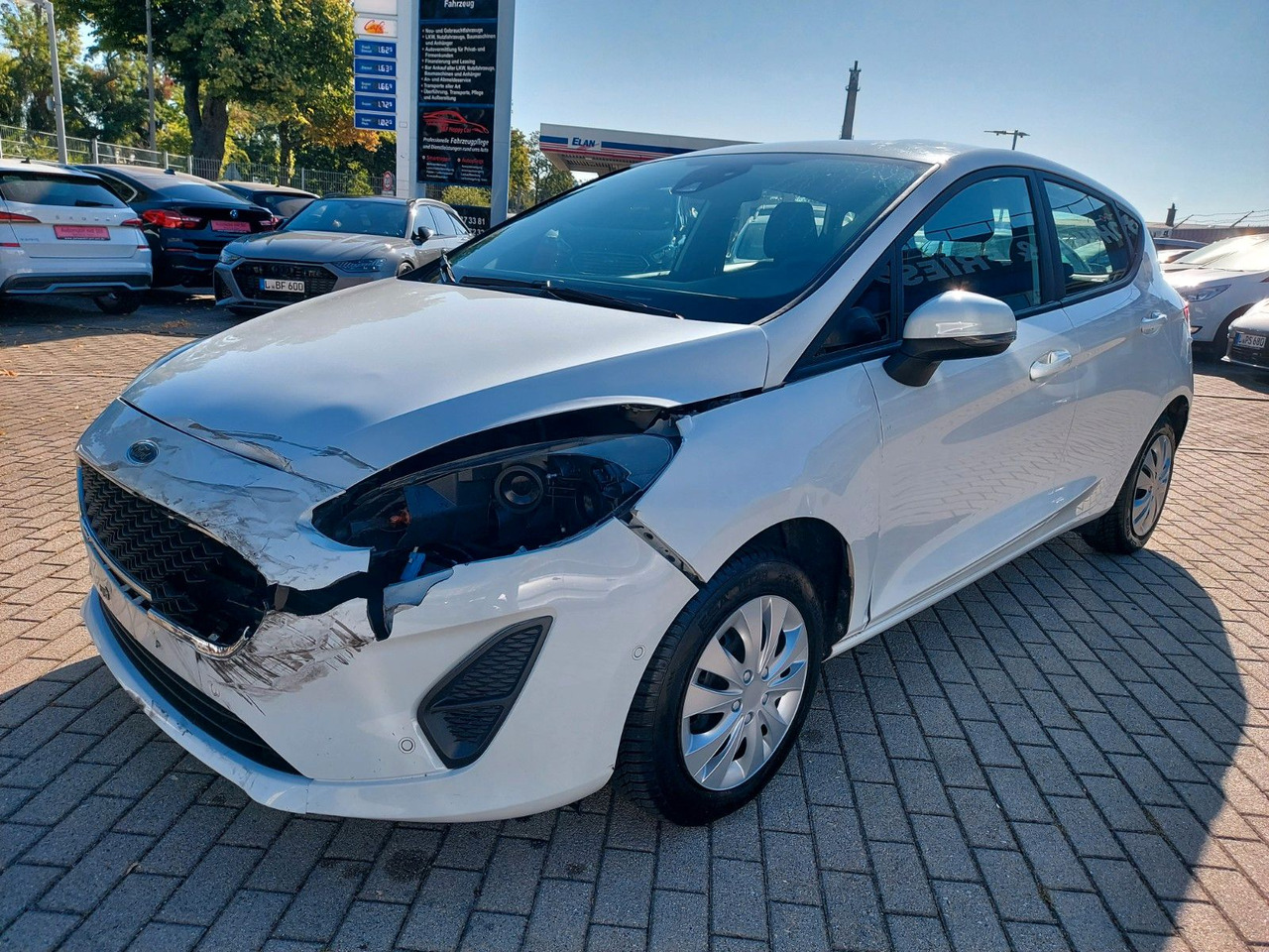 Ford Fiesta Trend KLIMAA. TEMPOMAT SHZ SPURWECHSEL - Henkilöauto: kuva Ford Fiesta Trend KLIMAA. TEMPOMAT SHZ SPURWECHSEL - Henkilöauto Ford Fiesta Trend KLIMAA. TEMPOMAT SHZ SPURWECHSEL - Henkilöauto: kuva Ford Fiesta Trend KLIMAA. TEMPOMAT SHZ SPURWECHSEL - Henkilöauto