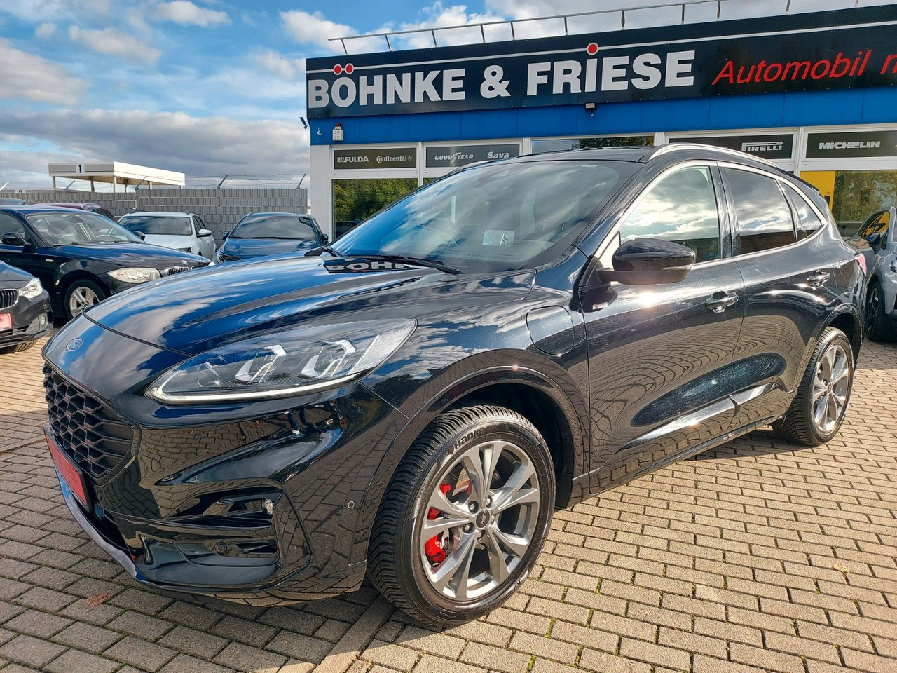 Ford Kuga Plug-In Hybrid ST-Line X ACC Assist 360° - Maasturi/ Katumaasturi: kuva Ford Kuga Plug-In Hybrid ST-Line X ACC Assist 360° - Maasturi/ Katumaasturi Ford Kuga Plug-In Hybrid ST-Line X ACC Assist 360° - Maasturi/ Katumaasturi: kuva Ford Kuga Plug-In Hybrid ST-Line X ACC Assist 360° - Maasturi/ Katumaasturi