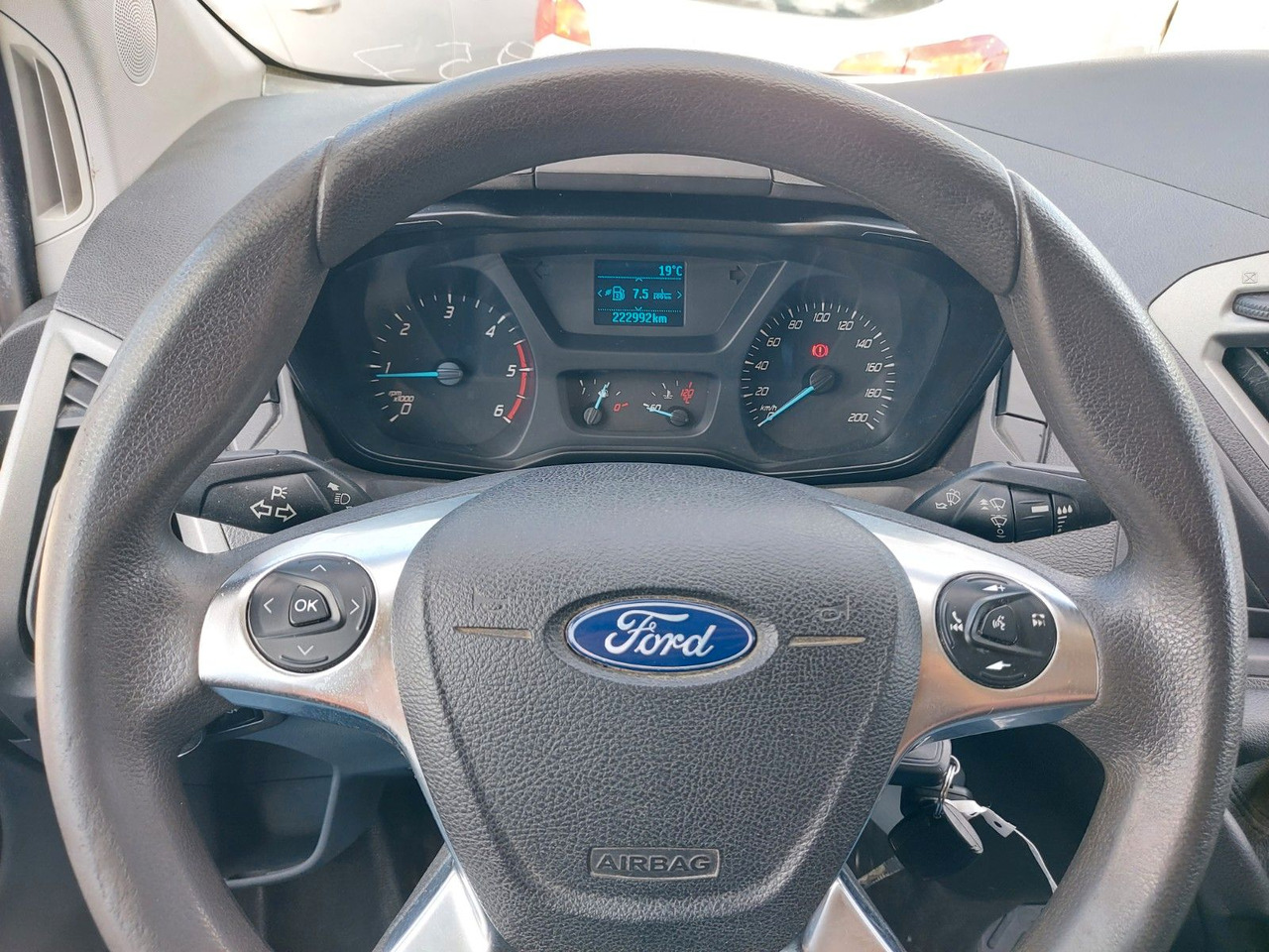 Pikkubussi Ford Transit Custom Tourneo Kasten 290 L1 Standheiz.: kuva Pikkubussi Ford Transit Custom Tourneo Kasten 290 L1 Standheiz.