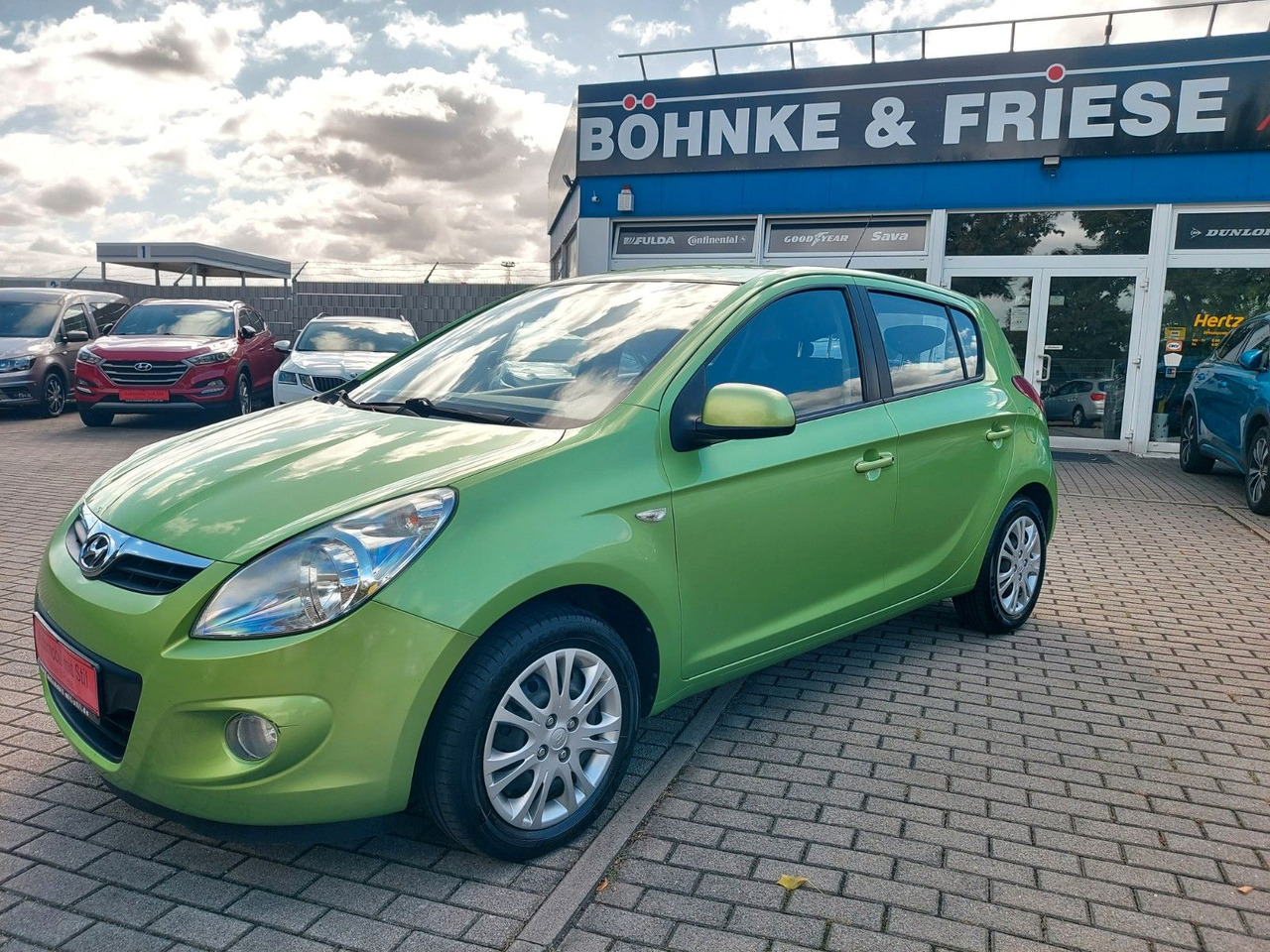 Hyundai i20 Klima USB 5 Türen - Henkilöauto: kuva Hyundai i20 Klima USB 5 Türen - Henkilöauto Hyundai i20 Klima USB 5 Türen - Henkilöauto: kuva Hyundai i20 Klima USB 5 Türen - Henkilöauto