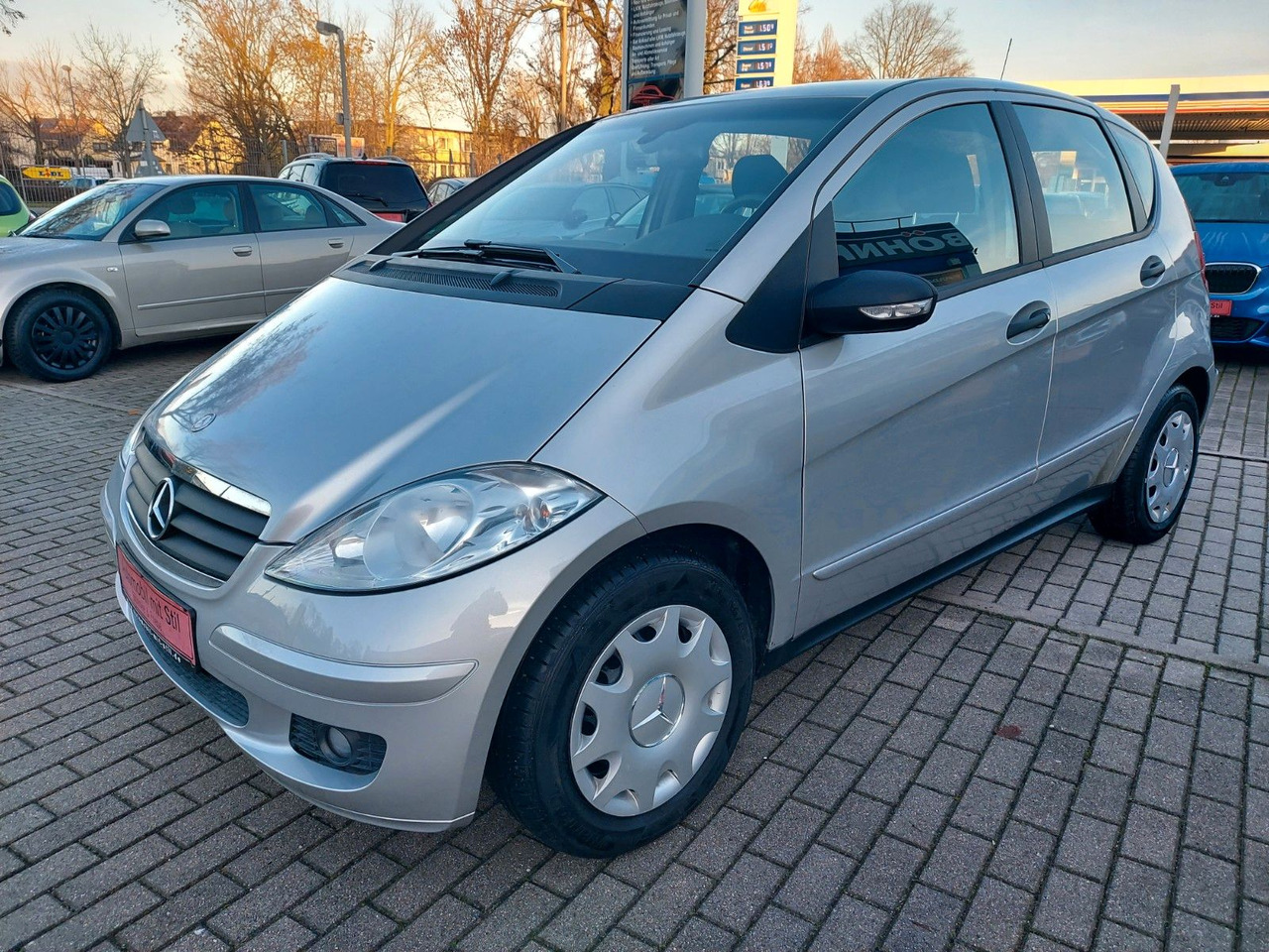 Mercedes-Benz A 150 5 Türen Klimaautomatik Sitzheizung - Henkilöauto: kuva Mercedes-Benz A 150 5 Türen Klimaautomatik Sitzheizung - Henkilöauto Mercedes-Benz A 150 5 Türen Klimaautomatik Sitzheizung - Henkilöauto: kuva Mercedes-Benz A 150 5 Türen Klimaautomatik Sitzheizung - Henkilöauto