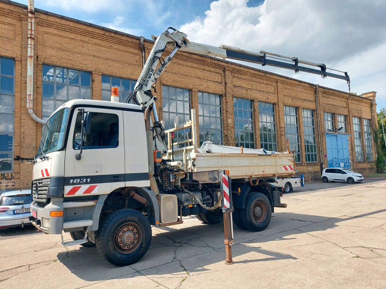 Mercedes-Benz ACTROS 1831 4X4 KRAN MEILER ALLRAD ATLAS 165.2E - Kippiauto kuorma-auto, Nosturiauto: kuva Mercedes-Benz ACTROS 1831 4X4 KRAN MEILER ALLRAD ATLAS 165.2E - Kippiauto kuorma-auto, Nosturiauto Mercedes-Benz ACTROS 1831 4X4 KRAN MEILER ALLRAD ATLAS 165.2E - Kippiauto kuorma-auto, Nosturiauto: kuva Mercedes-Benz ACTROS 1831 4X4 KRAN MEILER ALLRAD ATLAS 165.2E - Kippiauto kuorma-auto, Nosturiauto