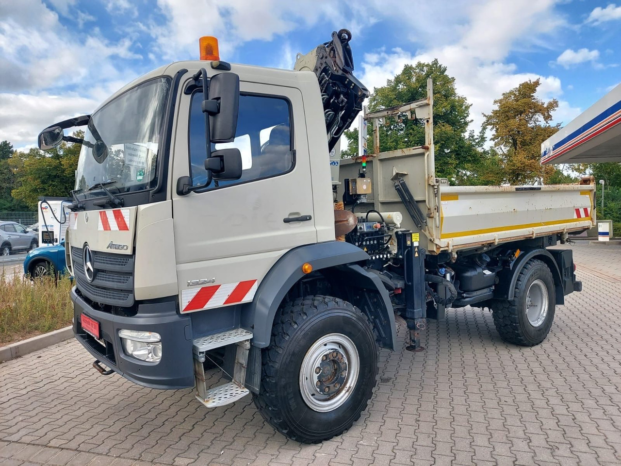 Mercedes-Benz Atego / 1324 MEILLER 4X4 KRAN ATLAS 116.3 Kipper - Kippiauto kuorma-auto, Nosturiauto: kuva Mercedes-Benz Atego / 1324 MEILLER 4X4 KRAN ATLAS 116.3 Kipper - Kippiauto kuorma-auto, Nosturiauto Mercedes-Benz Atego / 1324 MEILLER 4X4 KRAN ATLAS 116.3 Kipper - Kippiauto kuorma-auto, Nosturiauto: kuva Mercedes-Benz Atego / 1324 MEILLER 4X4 KRAN ATLAS 116.3 Kipper - Kippiauto kuorma-auto, Nosturiauto