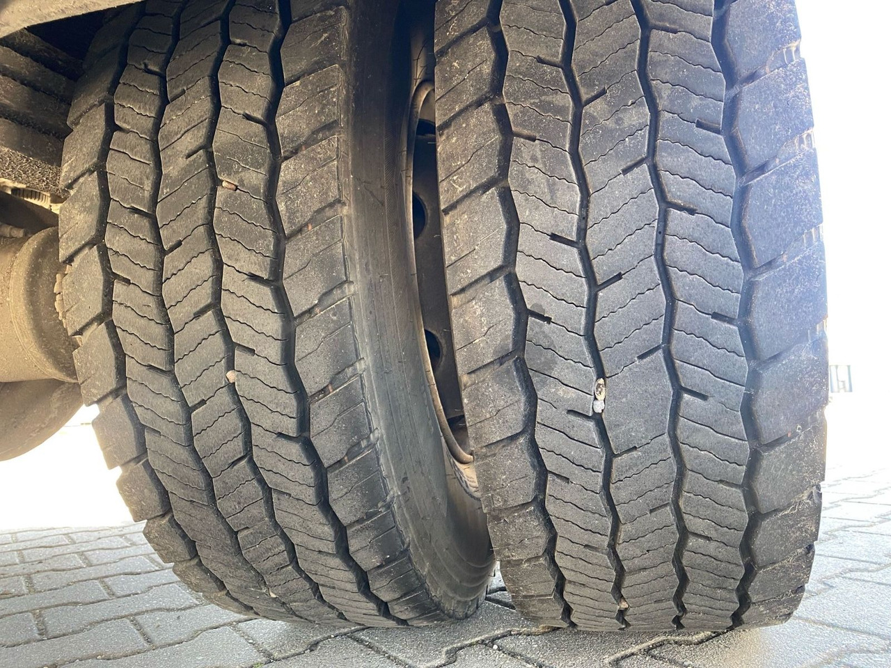 Leasing  Mercedes-Benz Atego 2 6-Zyl. 4x2 1624 KLIMA MEILER ABSETZER Mercedes-Benz Atego 2 6-Zyl. 4x2 1624 KLIMA MEILER ABSETZER: kuva Leasing  Mercedes-Benz Atego 2 6-Zyl. 4x2 1624 KLIMA MEILER ABSETZER Mercedes-Benz Atego 2 6-Zyl. 4x2 1624 KLIMA MEILER ABSETZER