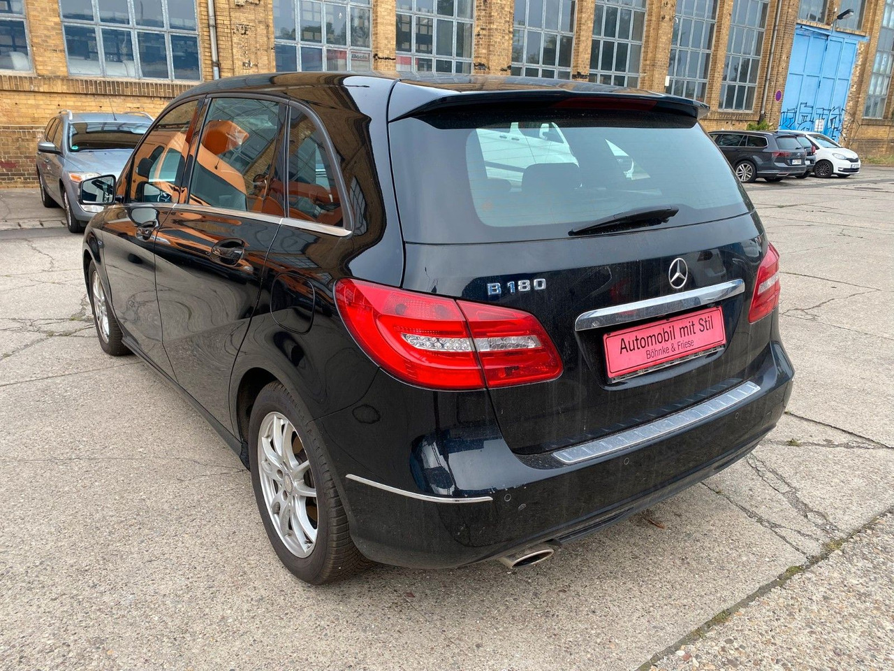 Mercedes-Benz B 180 B -Klasse B 180 Autom. Xenon Navi - Sedan: kuva Mercedes-Benz B 180 B -Klasse B 180 Autom. Xenon Navi - Sedan Mercedes-Benz B 180 B -Klasse B 180 Autom. Xenon Navi - Sedan: kuva Mercedes-Benz B 180 B -Klasse B 180 Autom. Xenon Navi - Sedan