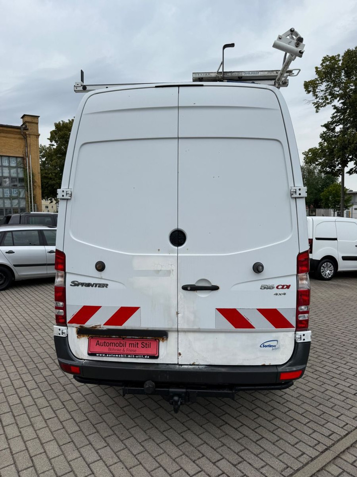 Mercedes-Benz Sprinter II Kasten 516 CDI 4X4 Allrad Standheiz. - Pikkubussi: kuva Mercedes-Benz Sprinter II Kasten 516 CDI 4X4 Allrad Standheiz. - Pikkubussi Mercedes-Benz Sprinter II Kasten 516 CDI 4X4 Allrad Standheiz. - Pikkubussi: kuva Mercedes-Benz Sprinter II Kasten 516 CDI 4X4 Allrad Standheiz. - Pikkubussi