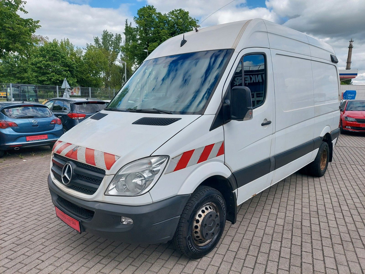 Mercedes-Benz Sprinter II Kasten 519 CDI H2L2 V6 AUTOM KLIMAA. - Pikkubussi: kuva Mercedes-Benz Sprinter II Kasten 519 CDI H2L2 V6 AUTOM KLIMAA. - Pikkubussi Mercedes-Benz Sprinter II Kasten 519 CDI H2L2 V6 AUTOM KLIMAA. - Pikkubussi: kuva Mercedes-Benz Sprinter II Kasten 519 CDI H2L2 V6 AUTOM KLIMAA. - Pikkubussi