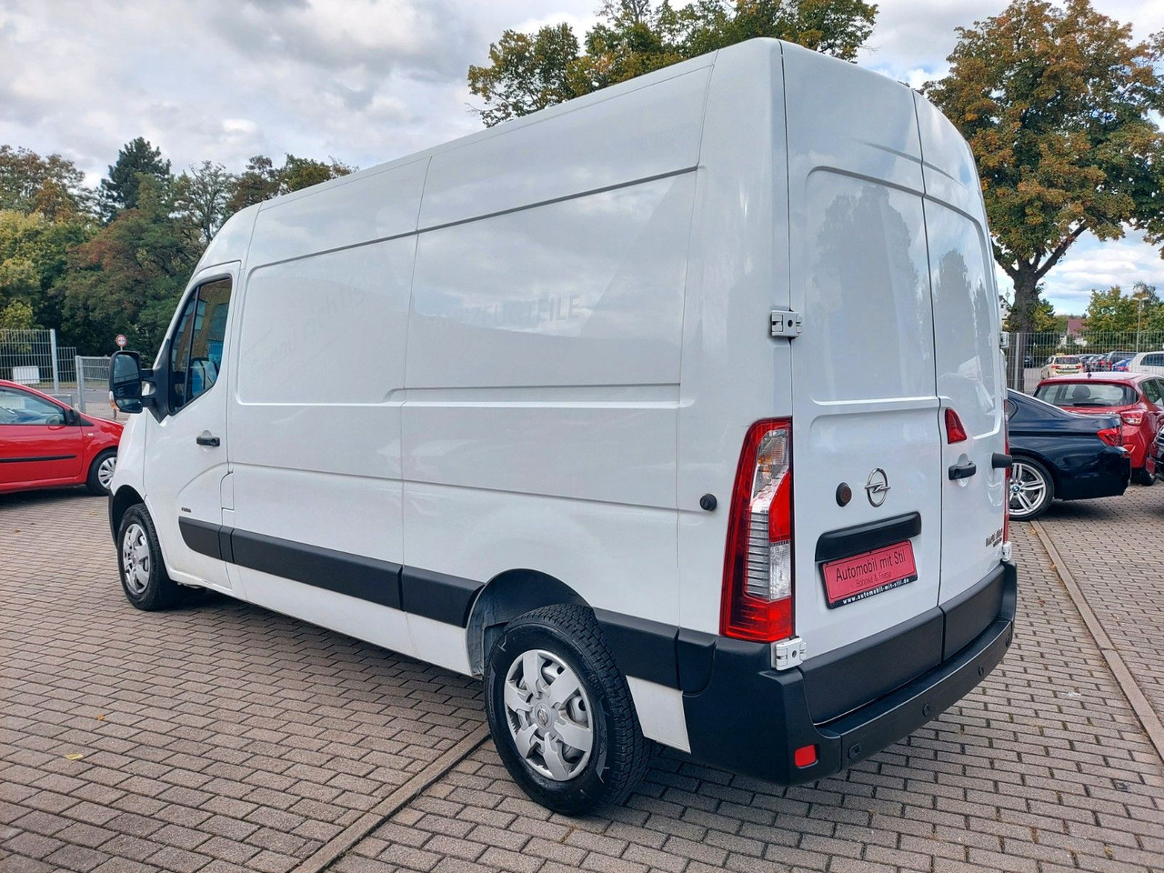 Opel Movano B Kasten Kombi HKa L2H2 3,5t Klima - Pikkubussi: kuva  Opel Movano B Kasten Kombi HKa L2H2 3,5t Klima - Pikkubussi Opel Movano B Kasten Kombi HKa L2H2 3,5t Klima - Pikkubussi: kuva  Opel Movano B Kasten Kombi HKa L2H2 3,5t Klima - Pikkubussi