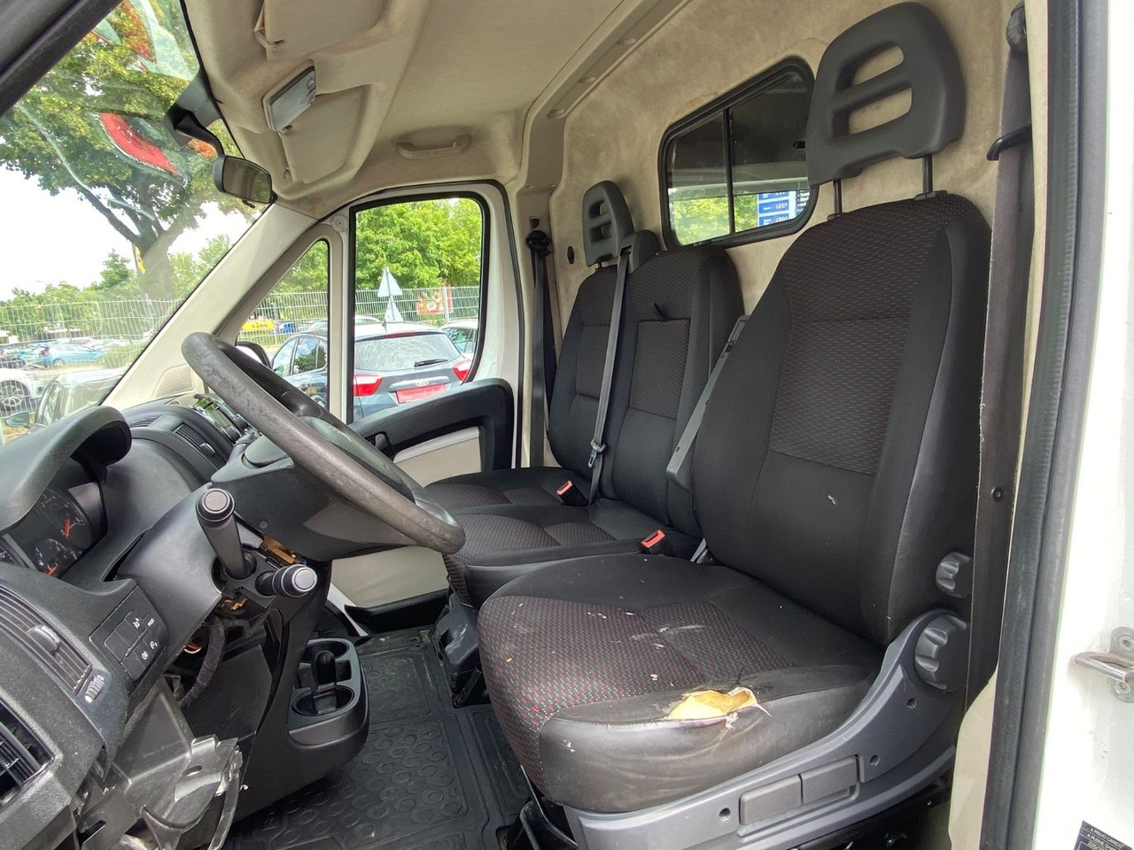 Pikkubussi Peugeot Boxer Kasten Hochraum 435 L4H2 Komfort Plus Blue: kuva Pikkubussi Peugeot Boxer Kasten Hochraum 435 L4H2 Komfort Plus Blue Pikkubussi Peugeot Boxer Kasten Hochraum 435 L4H2 Komfort Plus Blue: kuva Pikkubussi Peugeot Boxer Kasten Hochraum 435 L4H2 Komfort Plus Blue