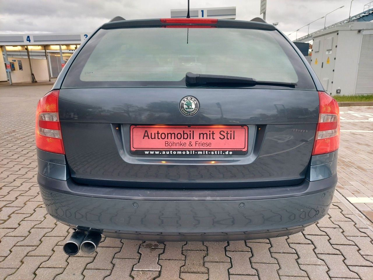 Skoda Octavia Combi Ambiente Klima Navi AHK - Farmari: kuva  Skoda Octavia Combi Ambiente Klima Navi AHK - Farmari Skoda Octavia Combi Ambiente Klima Navi AHK - Farmari: kuva  Skoda Octavia Combi Ambiente Klima Navi AHK - Farmari
