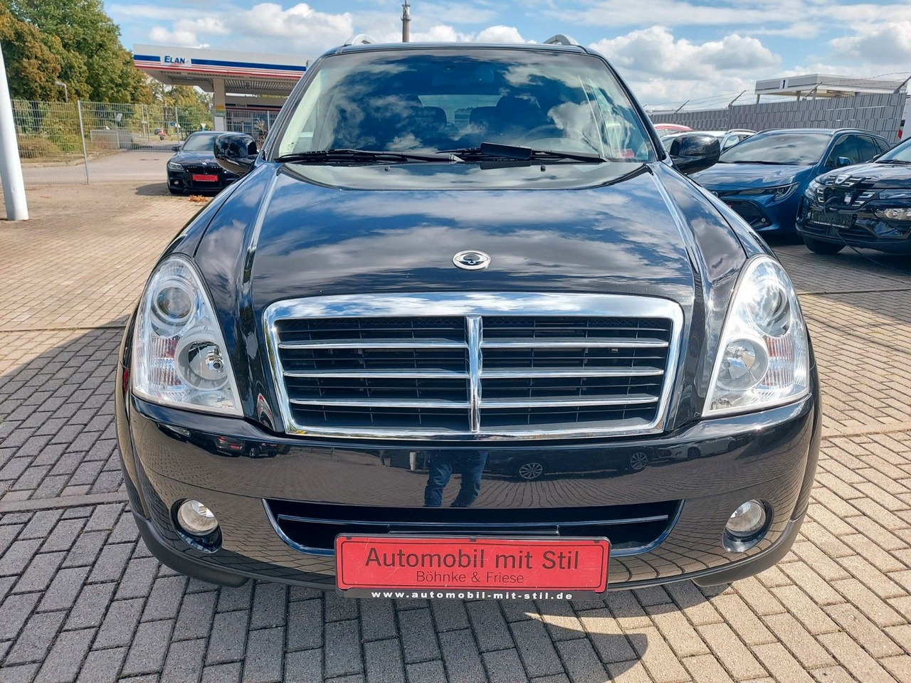 Ssangyong REXTON Rexton II Automatik 7 Sitze Leder 4x4 - Maasturi/ Katumaasturi: kuva Ssangyong REXTON Rexton II Automatik 7 Sitze Leder 4x4 - Maasturi/ Katumaasturi Ssangyong REXTON Rexton II Automatik 7 Sitze Leder 4x4 - Maasturi/ Katumaasturi: kuva Ssangyong REXTON Rexton II Automatik 7 Sitze Leder 4x4 - Maasturi/ Katumaasturi