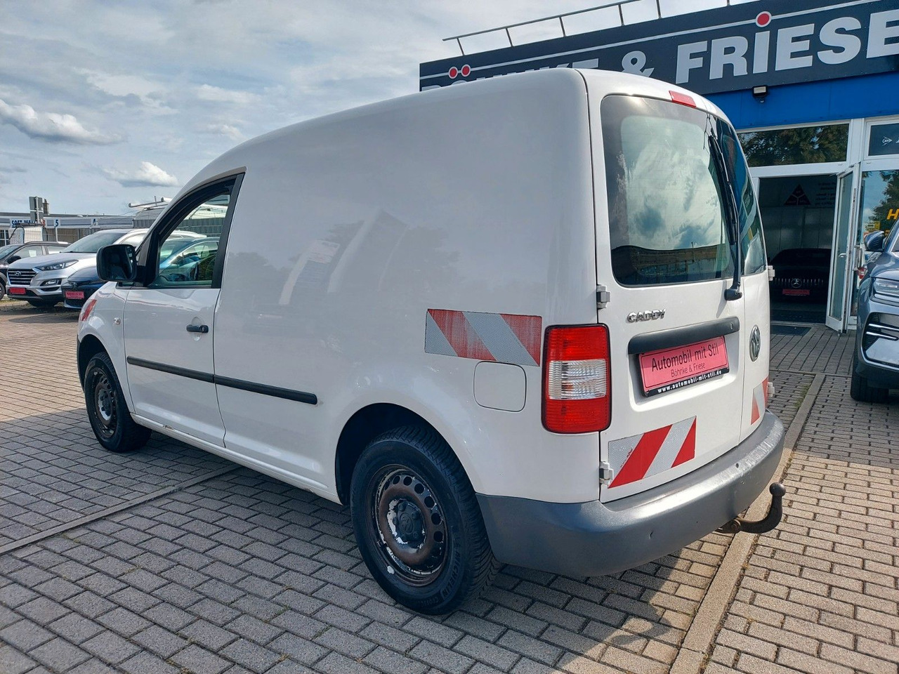 Volkswagen Caddy Kasten Kombi 1.9 TDi - Pikkubussi: kuva Volkswagen Caddy Kasten Kombi 1.9 TDi - Pikkubussi Volkswagen Caddy Kasten Kombi 1.9 TDi - Pikkubussi: kuva Volkswagen Caddy Kasten Kombi 1.9 TDi - Pikkubussi