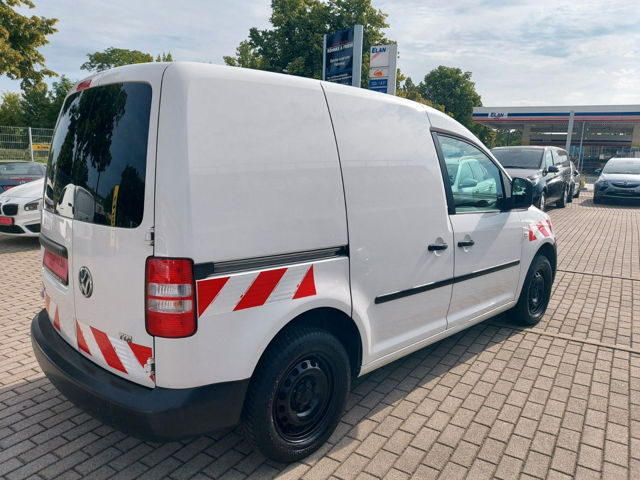Pikkubussi Volkswagen Caddy Kasten Kombi 2 Sitze Klima Bluetooth: kuva Pikkubussi Volkswagen Caddy Kasten Kombi 2 Sitze Klima Bluetooth Pikkubussi Volkswagen Caddy Kasten Kombi 2 Sitze Klima Bluetooth: kuva Pikkubussi Volkswagen Caddy Kasten Kombi 2 Sitze Klima Bluetooth