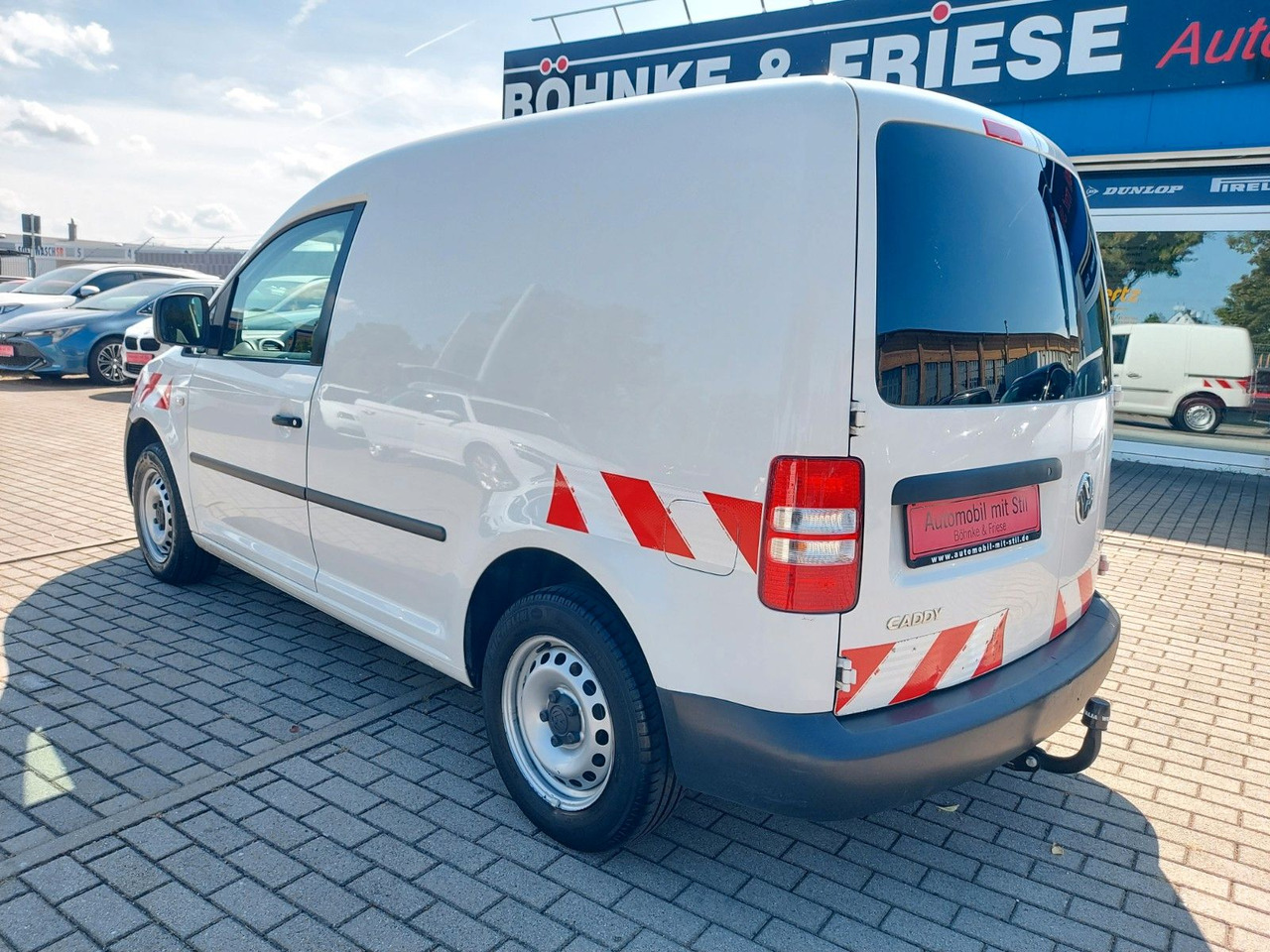 Volkswagen Caddy Kasten Kombi Klima - Pikkubussi: kuva Volkswagen Caddy Kasten Kombi Klima - Pikkubussi Volkswagen Caddy Kasten Kombi Klima - Pikkubussi: kuva Volkswagen Caddy Kasten Kombi Klima - Pikkubussi