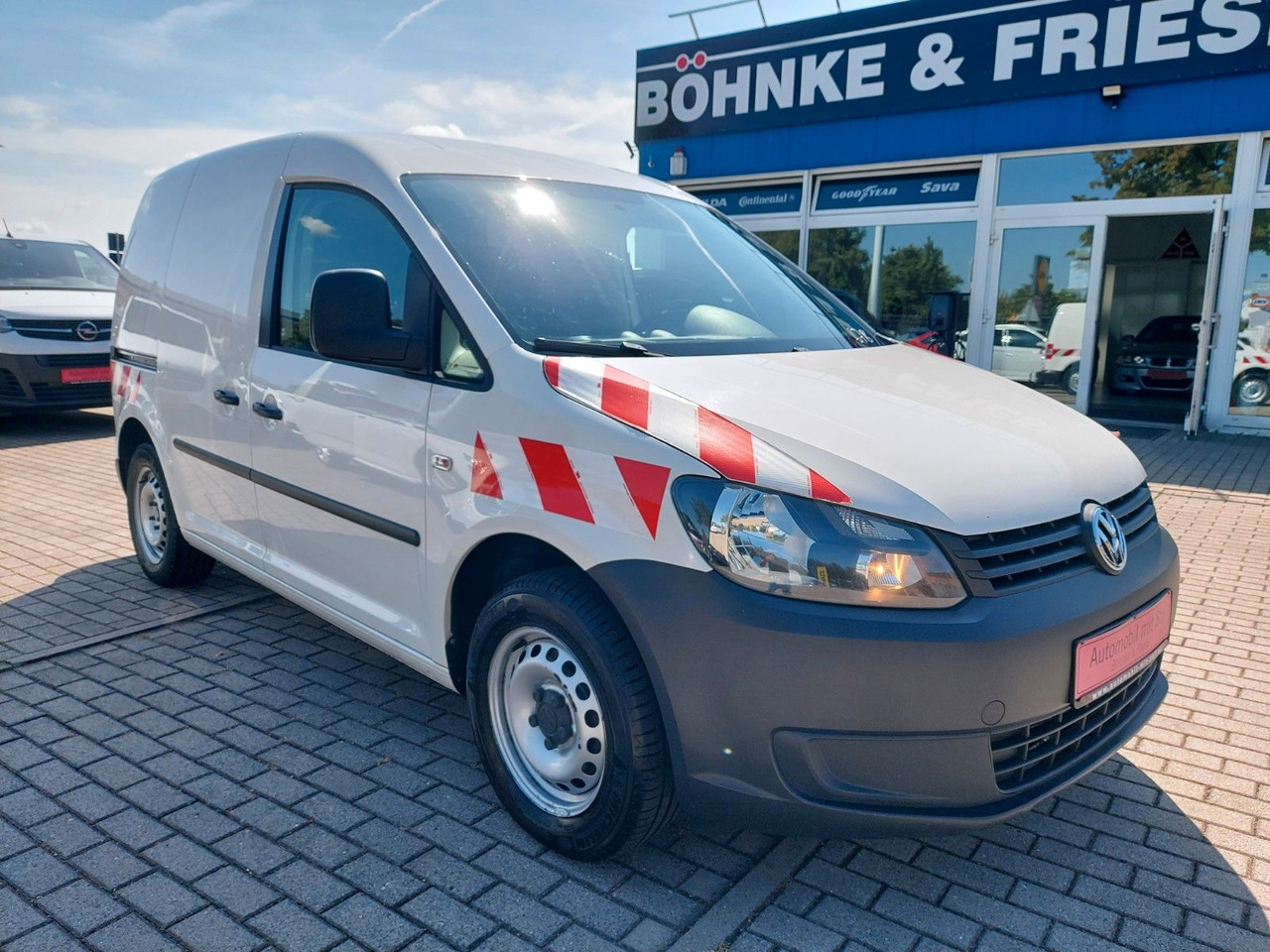 Volkswagen Caddy Kasten Kombi Klima - Pikkubussi: kuva Volkswagen Caddy Kasten Kombi Klima - Pikkubussi Volkswagen Caddy Kasten Kombi Klima - Pikkubussi: kuva Volkswagen Caddy Kasten Kombi Klima - Pikkubussi